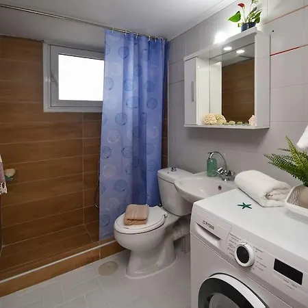 Apartment Achinos *1, Seaside, Between Ierapetra & Myrtos ! *